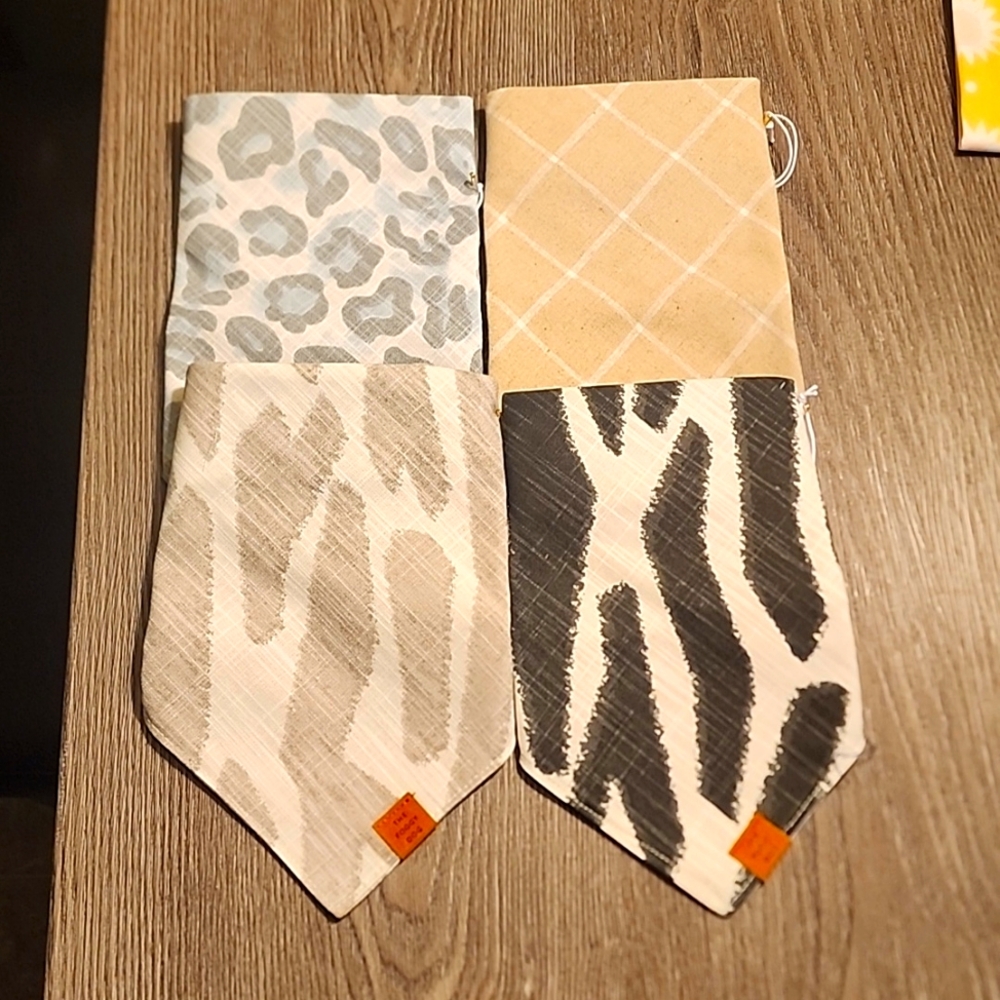 4 NWT size large The Foggy Dog bandanas